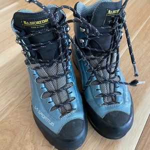 La Sportiva Hiking Gortex Mountaineering Boots